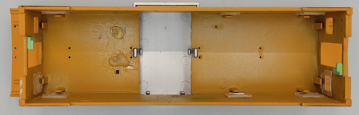 Atlas 3001259-1 O Gauge Wide Vision Rio Grande Caboose Shell without Trim