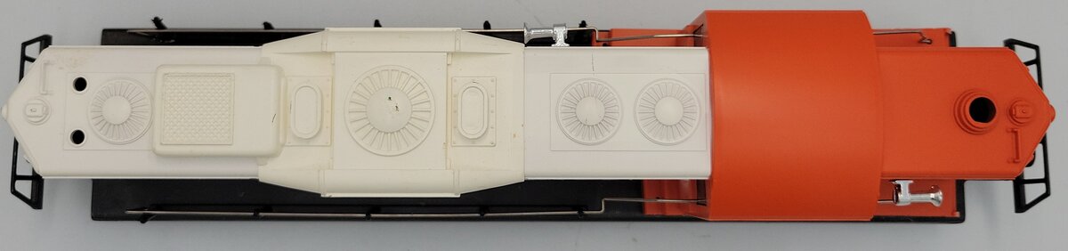 Lionel 8030-2 Illinois Central GP-9 Diesel Locomotive Shell with Frame Assembly