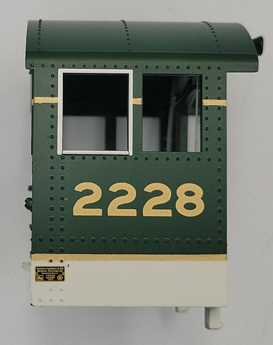 MTH 20-2795-2 O Gauge SR Alco S-2 Diesel Switcher Shell w/ Trim #2228