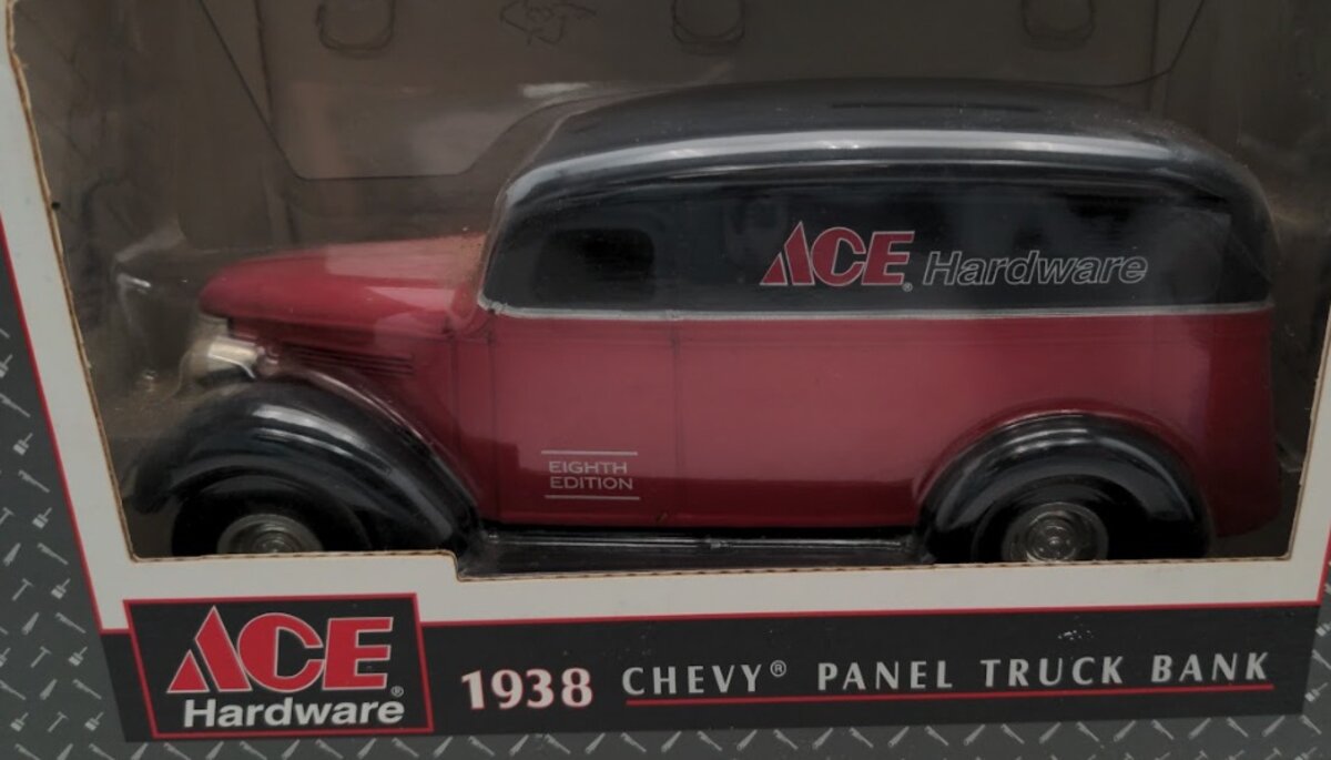 Ertl F962 1938 1:25 ACE Hardware Chevy Panel Truck Bank Diecast Replica
