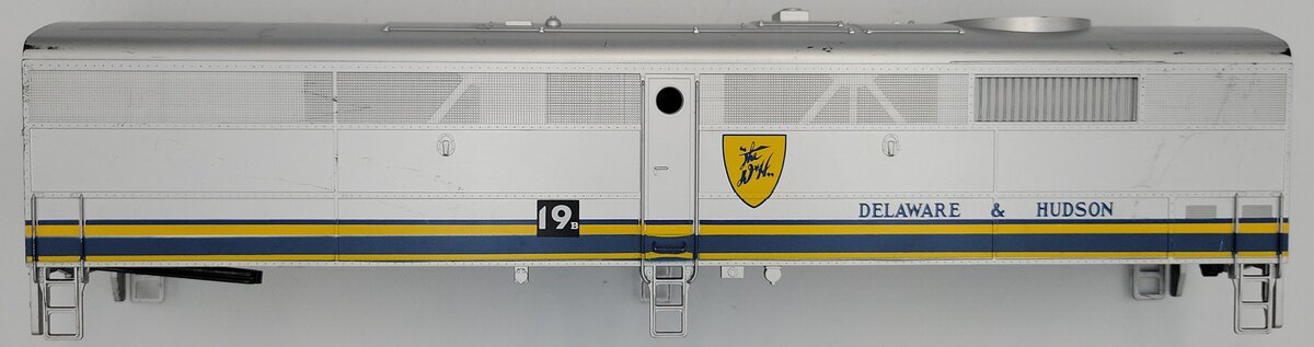 Weaver 19B O Delaware & Hudson FA-2 B Unit Diesel Locomotive Shell and Trim