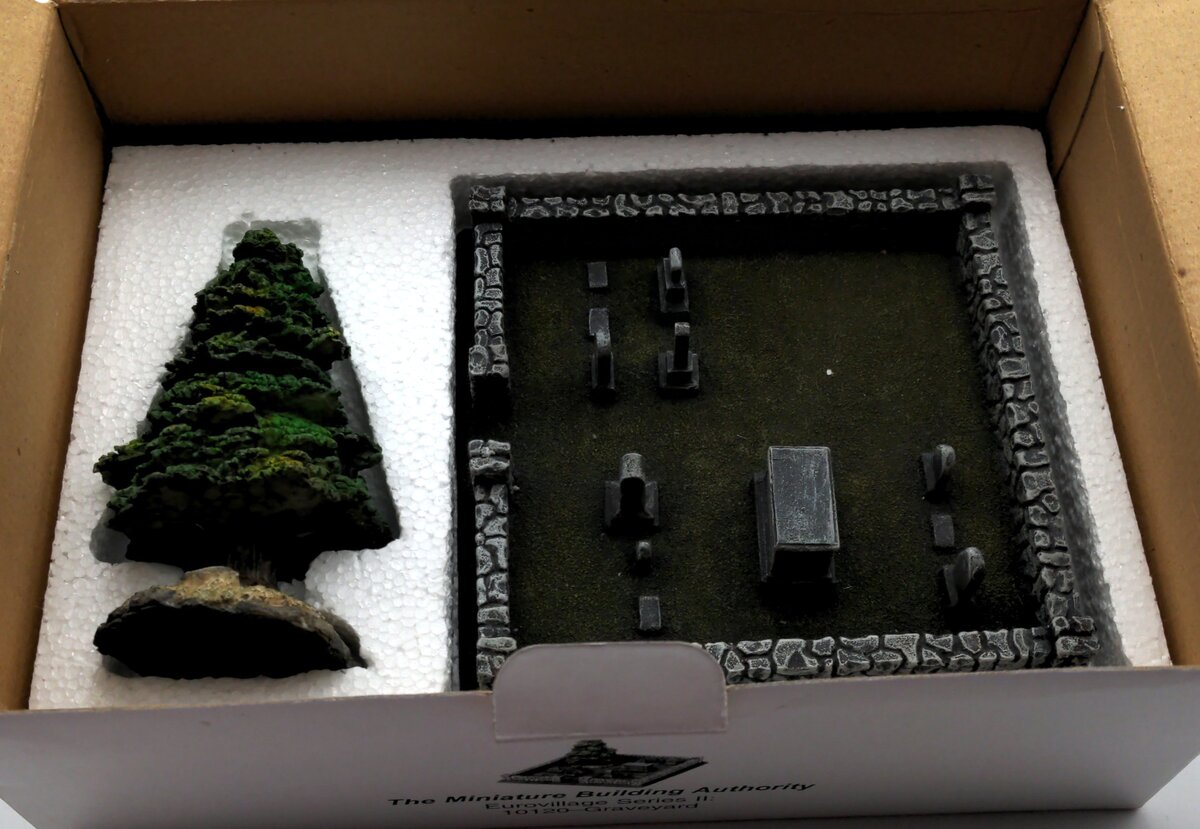 The Miniature Building Authority 10120 Eurovillage Series 2 Graveyard Set