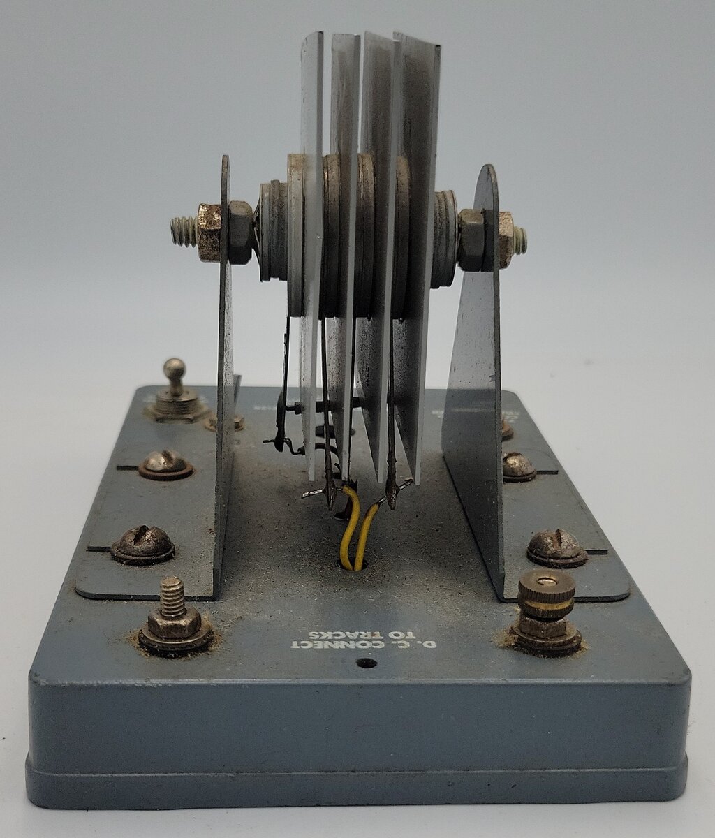 American Flyer No.15 Directronic Rectifier with Square Plates