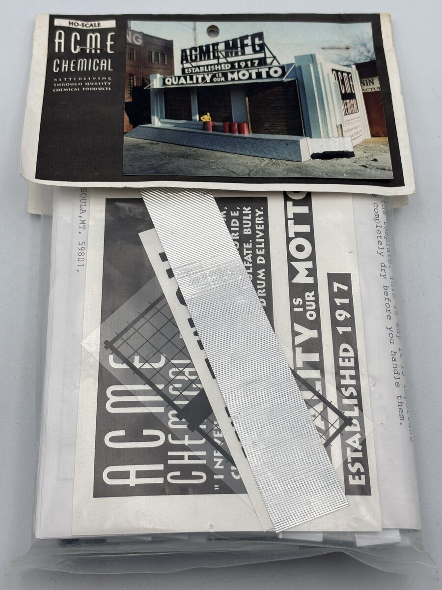 Downtown Deco DD2002 HO Acme Chemical Building Kit