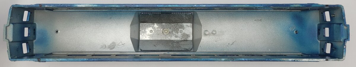 Lionel 8767-3 Budd Passenger Dummy Car Shell without Horns