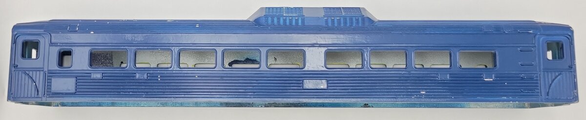 Lionel 8767-3 Budd Passenger Dummy Car Shell without Horns