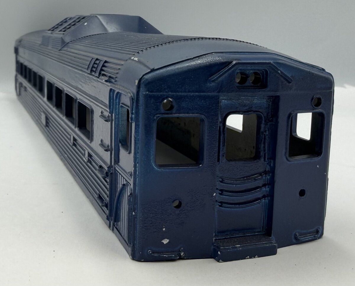 Lionel 8767-3 Budd Passenger Dummy Car Shell without Horns