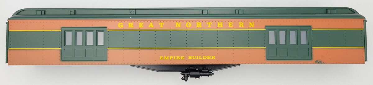 Williams 43352-4 Great Northern Empire Builder Baggage Passenger Car Shell/Frame