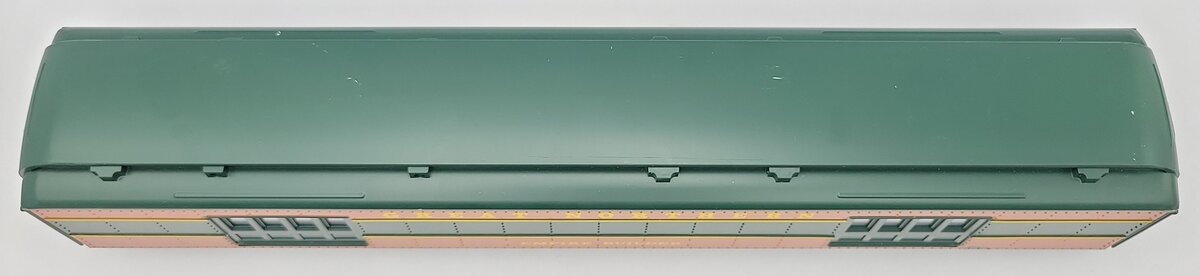 Williams 43352-4 Great Northern Empire Builder Baggage Passenger Car Shell/Frame