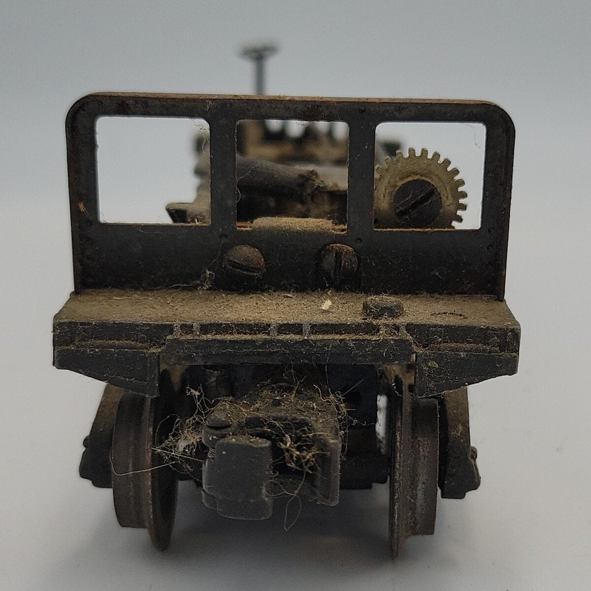 Lionel 3459-4 O Gauge Ore Dump Car Frame with Coil Operating Coupler Trucks