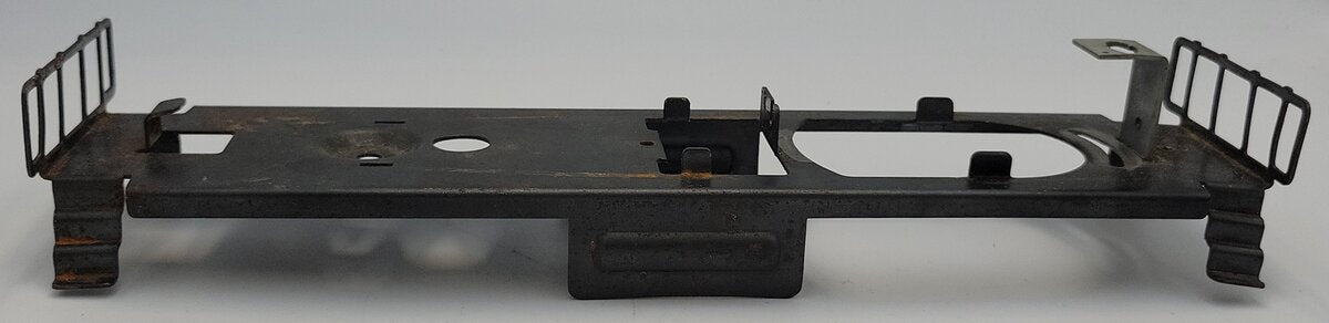Lionel 8010-11 O Gauge Black Diesel Switcher Frame with Lamp Bracket and Railing