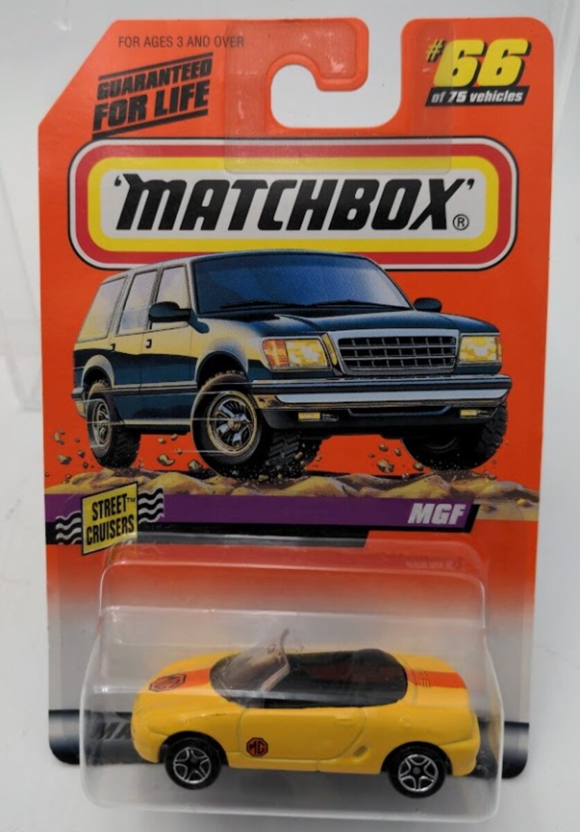 Matchbox 01766 1:56 Street Cruisers Serie Yellow 1997 MGF Car #66 of 75 Vehicles