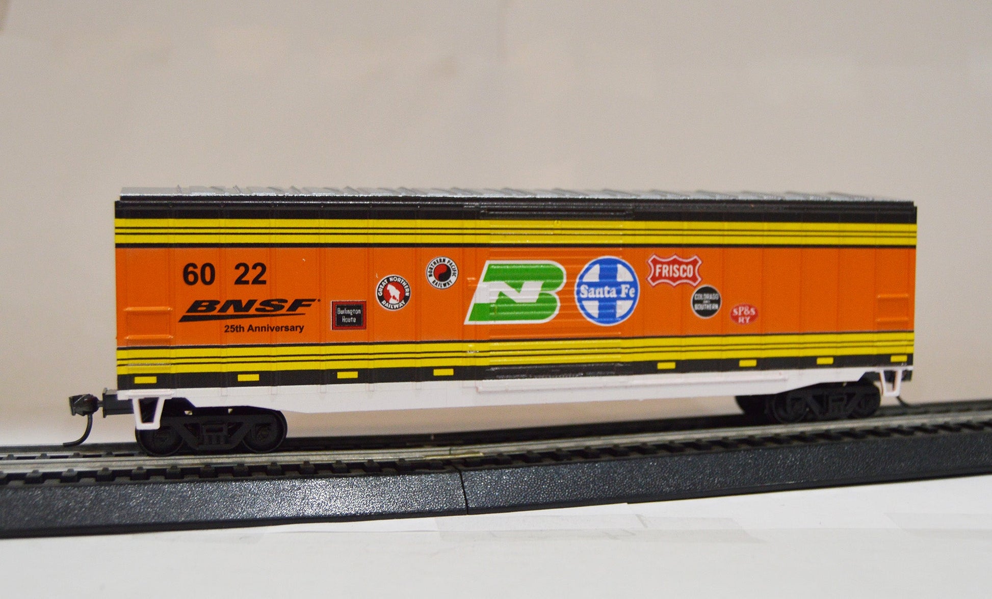 Value Trains USA 10216 HO BNSF Heritage All Railways Scheme 50’ 6” ACF Boxcar