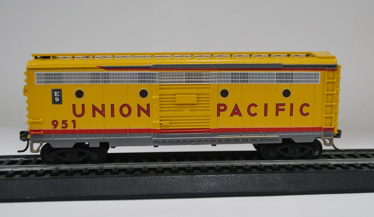 Value Trains USA 40-077 HO UP Commemorative Scheme 40' PS-1 Boxcar #951
