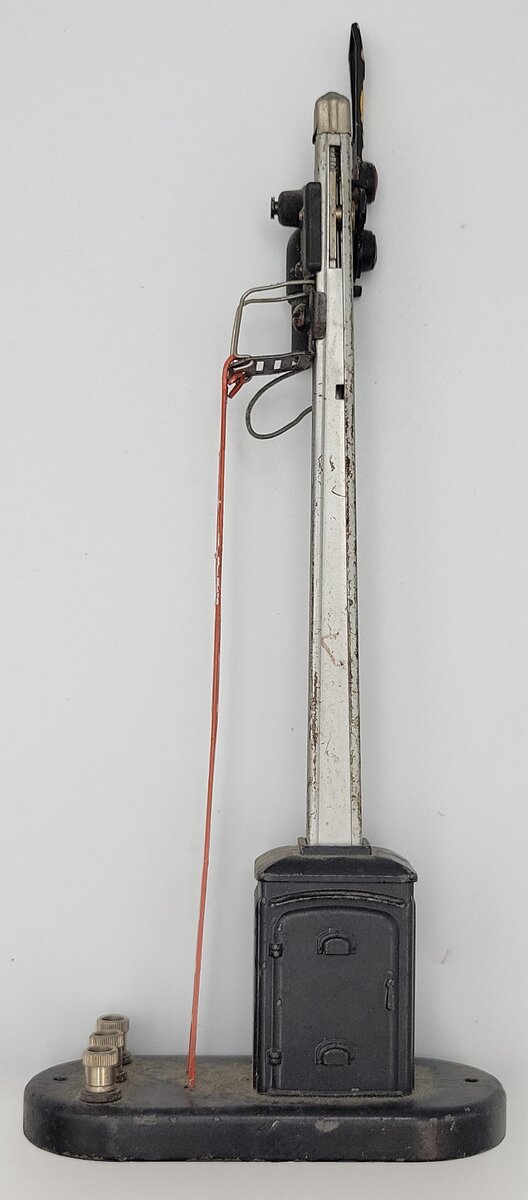 Lionel 151-1 Operating Semaphore with Ladder, Base and Operating Arm