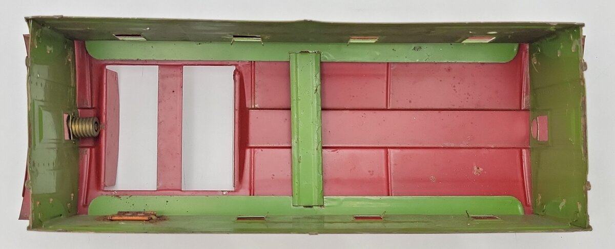 Lionel 517-8 Green and Orange Tinplate Cupola Caboose Shell with Red Roof