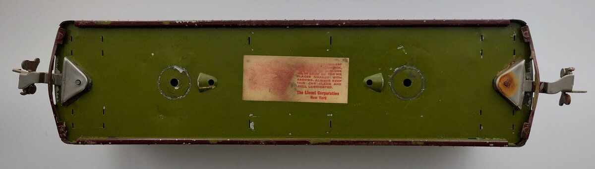 Lionel 337-37 Maroon Standard Gauge Passenger Pullman Car Body with Doors