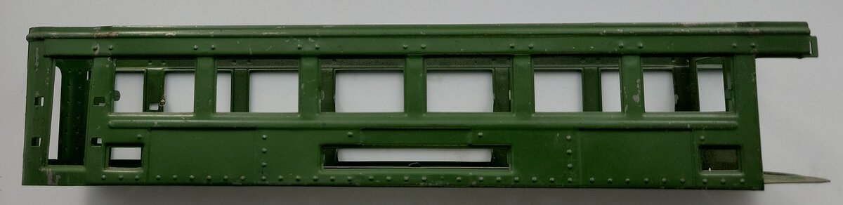 Lionel 614-2 O Gauge Green Tinplate Observation Car Body
