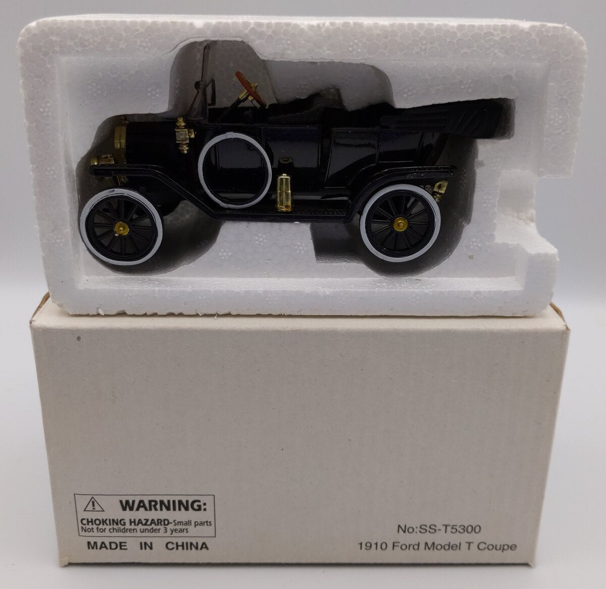 Signature Models SS-T5300 1:32 Black Convertible 1910 Ford Model T Coupe