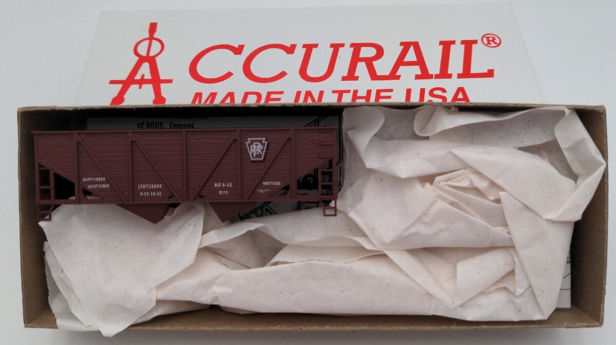 Accurail 221185 HO Scale Pennsylvania 55-Ton Wood Side Twin Hopper Kit