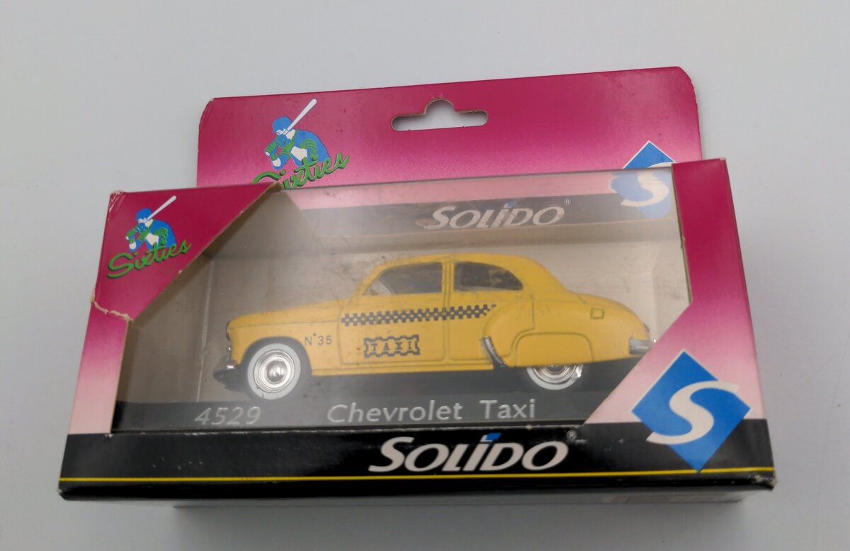 Solido 4529 1/43 Chevrolet Taxi