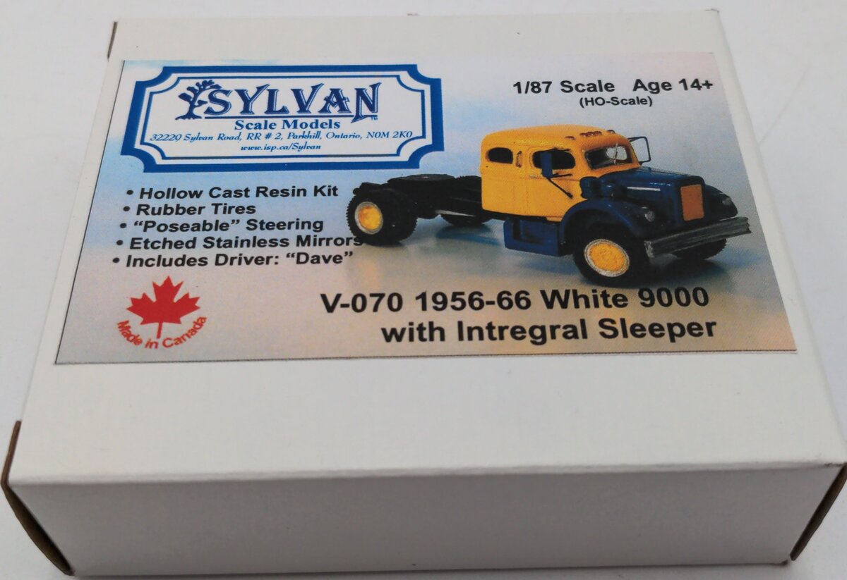 Sylvan Scale Models V-070 HO 1956-66 White 9000 with Integral Sleeper Kit