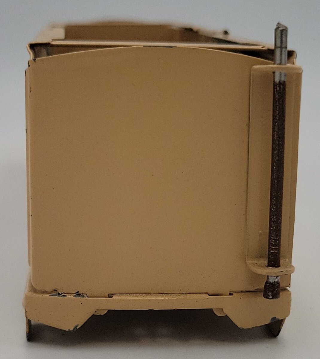 American Flyer 408-50 Prewar O Gauge Tan Tinplate Boxcar Shell, Frame & Doors