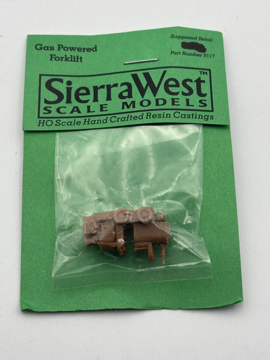 Sierra West 9117 HO Gas Powered Forklift Resin Casting