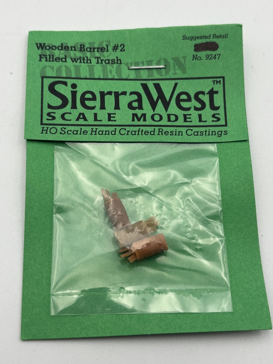 Sierra West 9247 HO Wooden Barrel #2 Filled With Trash Resin Casting