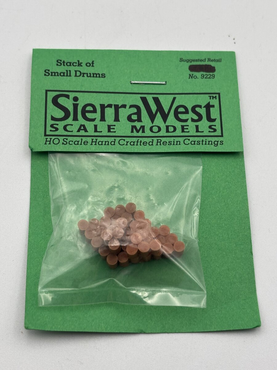 Sierra West 9229 HO Stack Of Small Drums Resin Casting