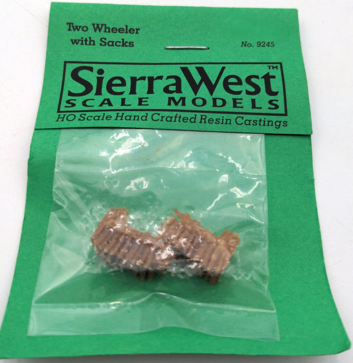 Sierra West 9245 HO Two Wheeler w/ Sacks