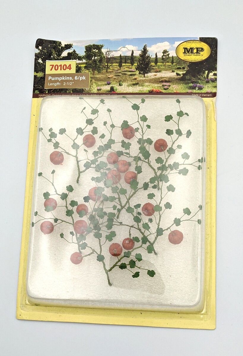 MP Scenery Products 70104 O Scale Pumpkins 6/pk