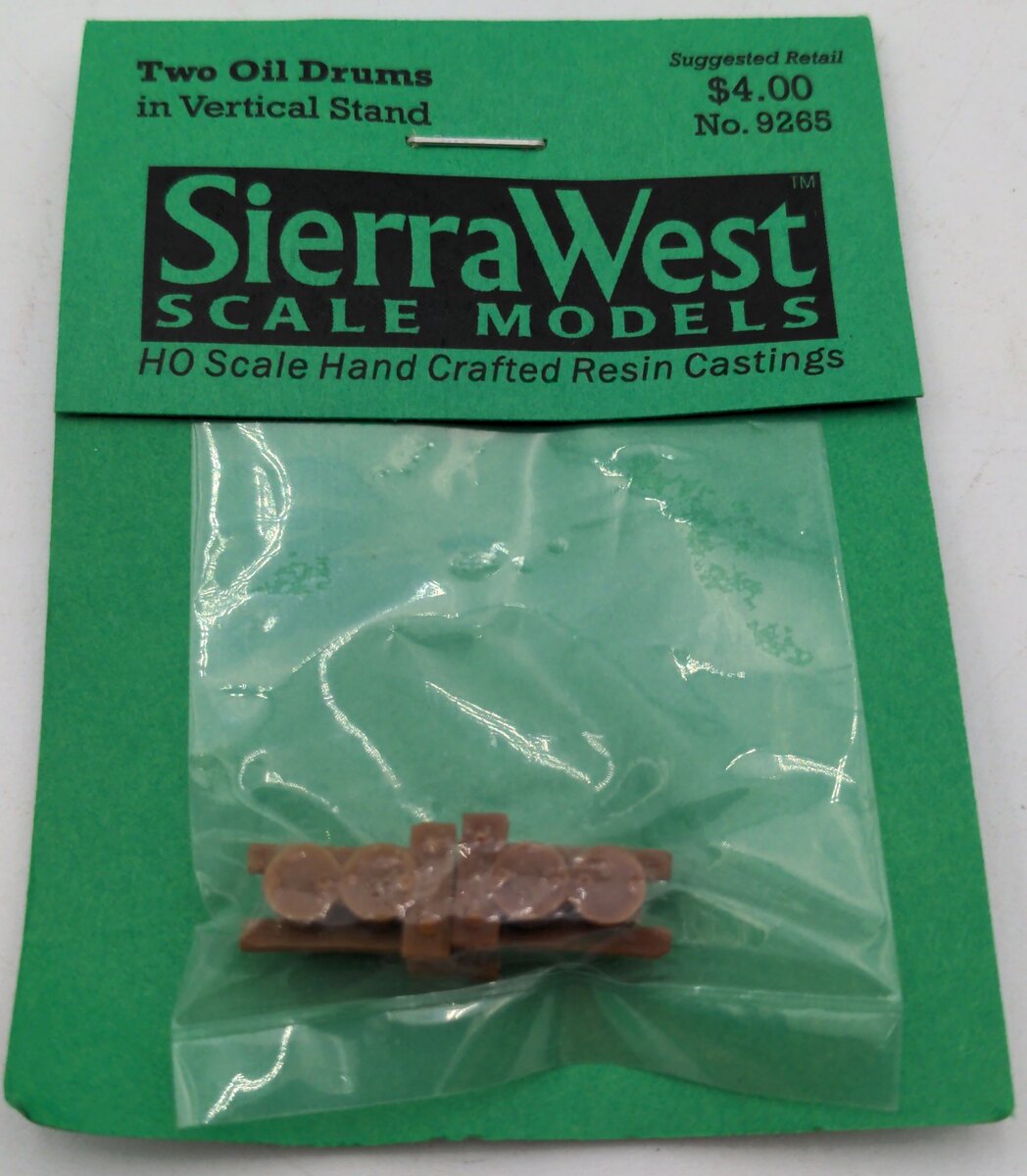 Sierra West 9265 HO Two Oil Drums in Vertical Stand