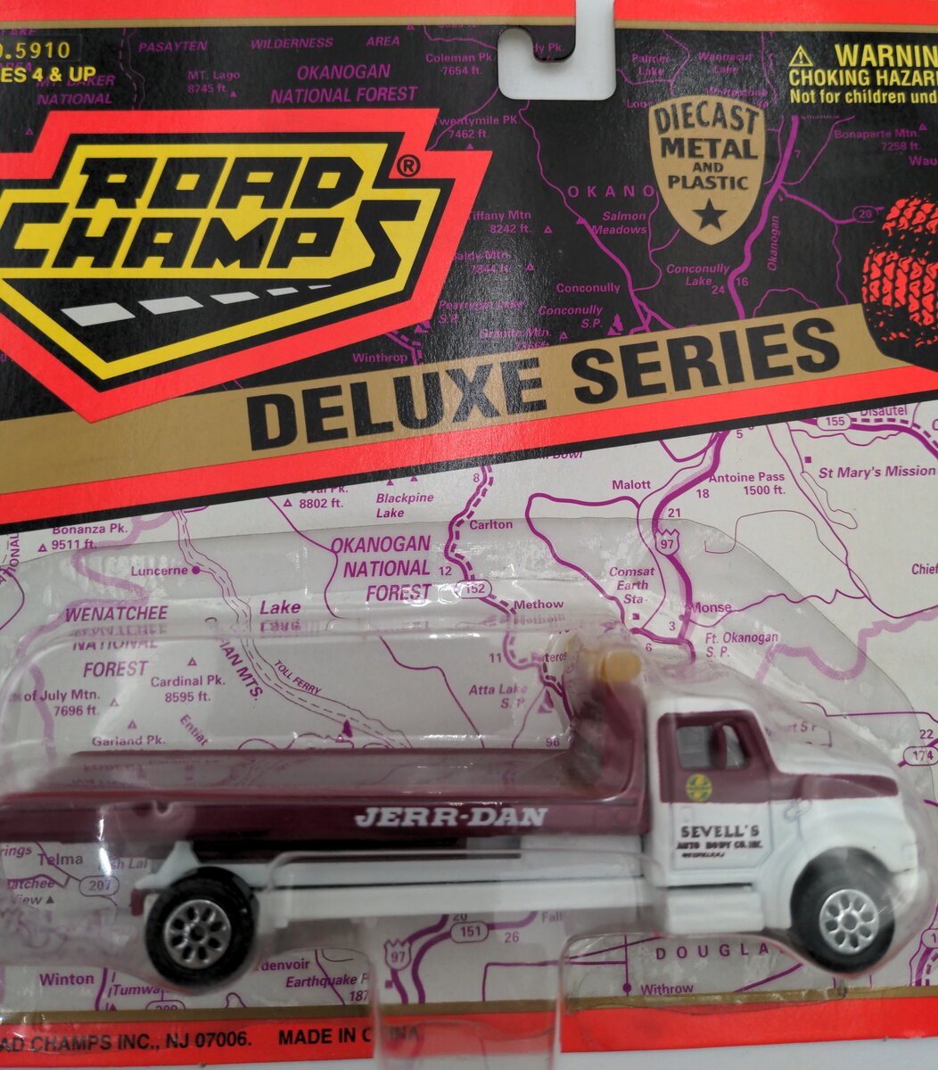 Road Champs 5910 1:43 Die-Cast Deluxe Series Sevell's Auto Body Co.