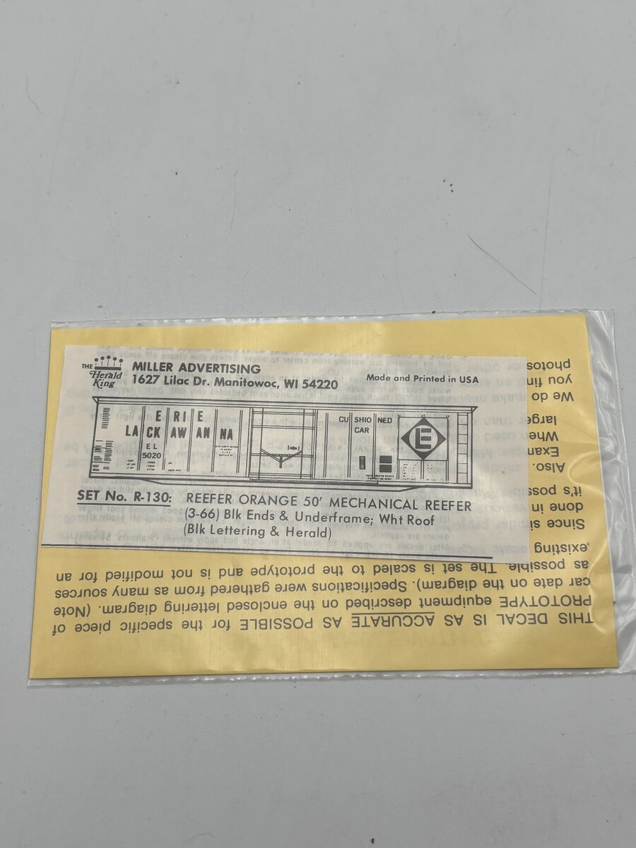 The Herald King R-130 HO Reefer Orange 50' Mechanical Reefer Black Decal