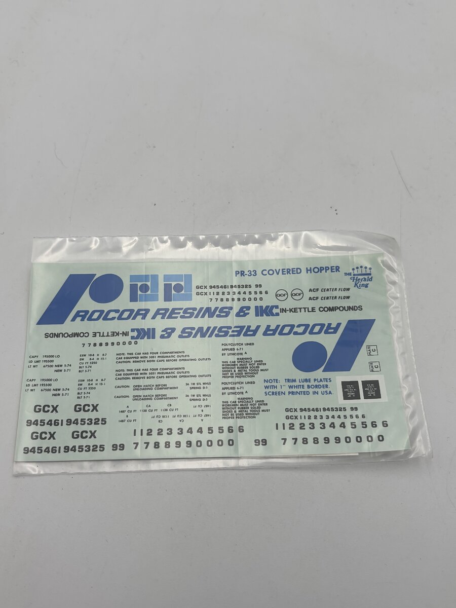 The Herald King PR-33 HO Lt. Grey "ACF Center Flow" Covered Hopper Decal