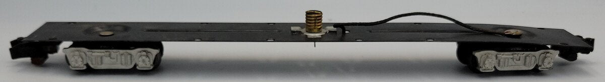 American Flyer 49500-501 Black Passenger Car Frame w/ Operating Coupler Trucks