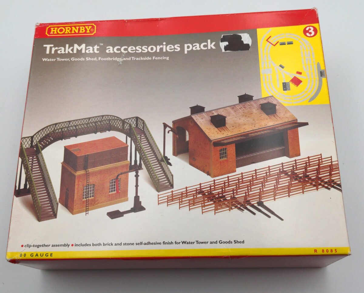 Hornby R8085 OO TrakMat Accessories Pack Kit