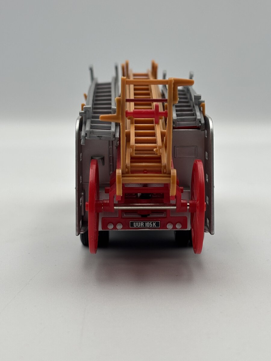 Corgi 97357 1:50 AEC Pumper Hertfordshire Diecast Firetruck