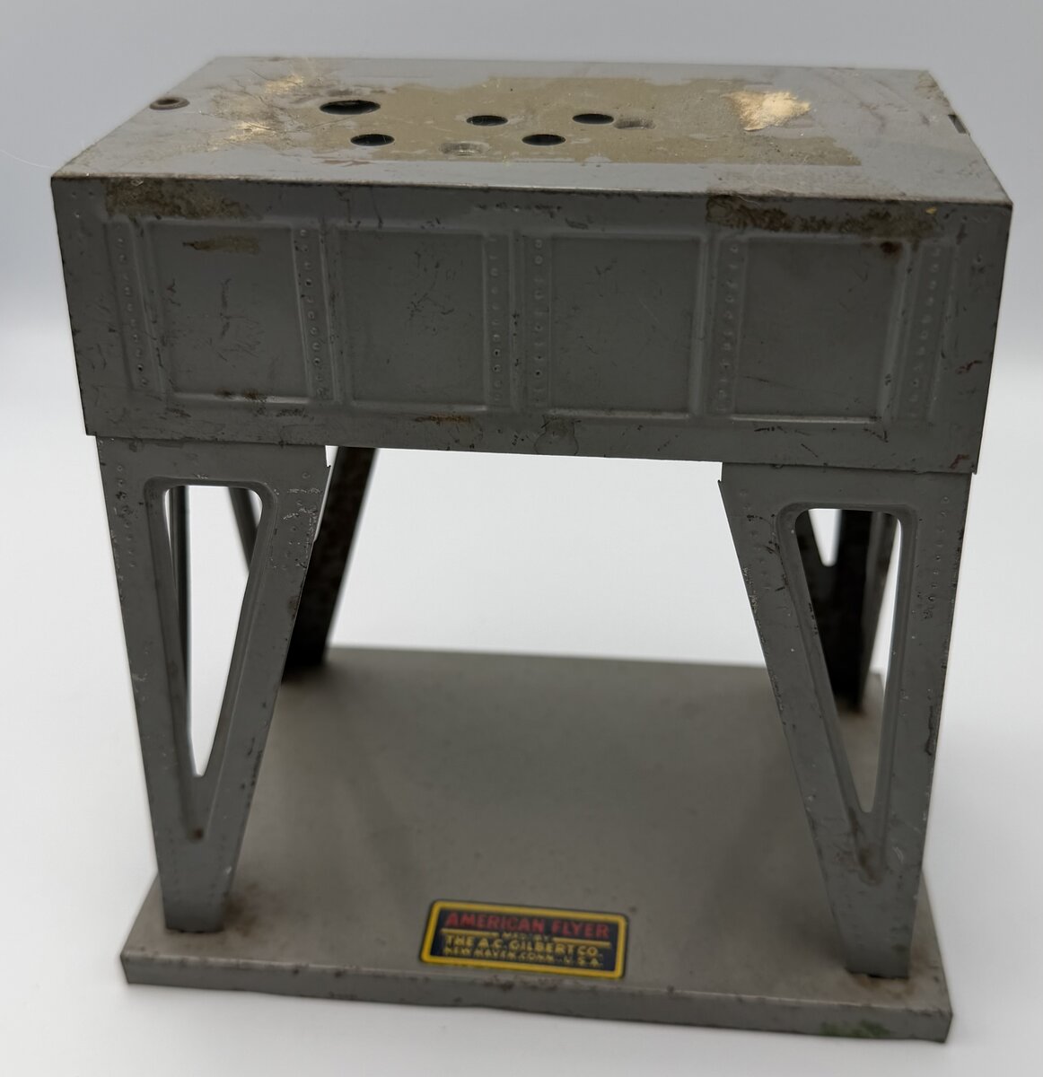 American Flyer 583-2 Gray Electromatic Crane Platform with Base