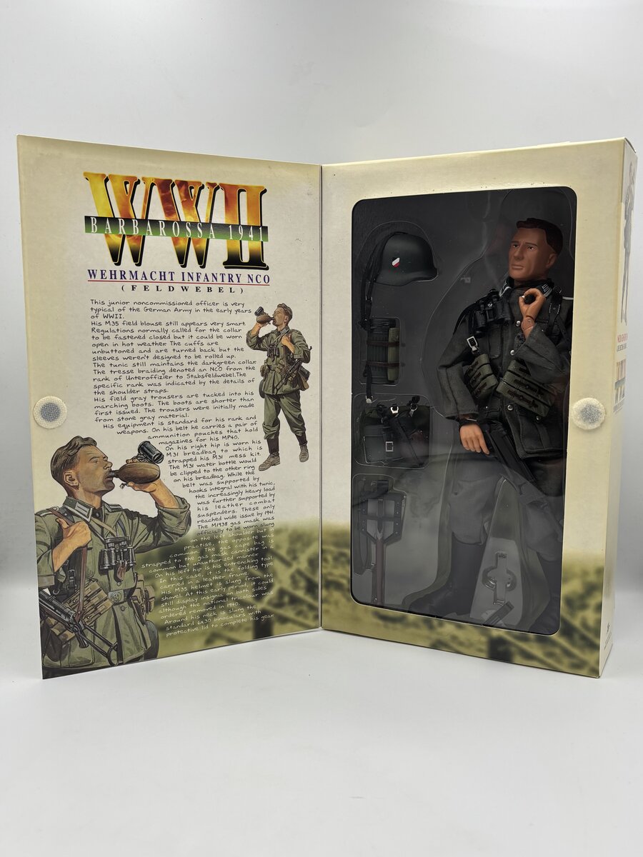Dragon 70002 1:6 WWII Barbarossa 1941  Wehrmacht Infantry NCO Figure "Hans"