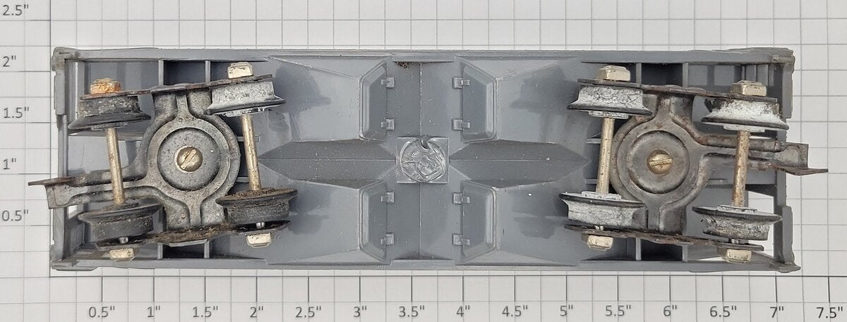American Flyer PA9970 Plastic Gray Hopper Car with Trucks