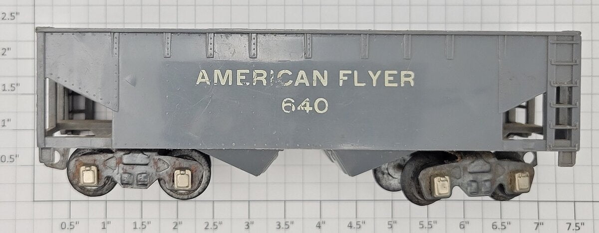 American Flyer PA9970 Plastic Gray Hopper Car with Trucks