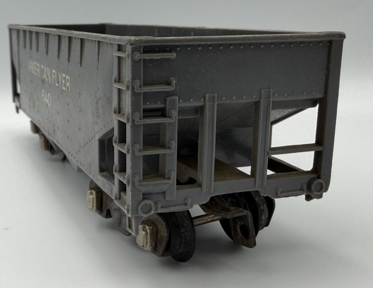 American Flyer PA9970 Plastic Gray Hopper Car with Trucks