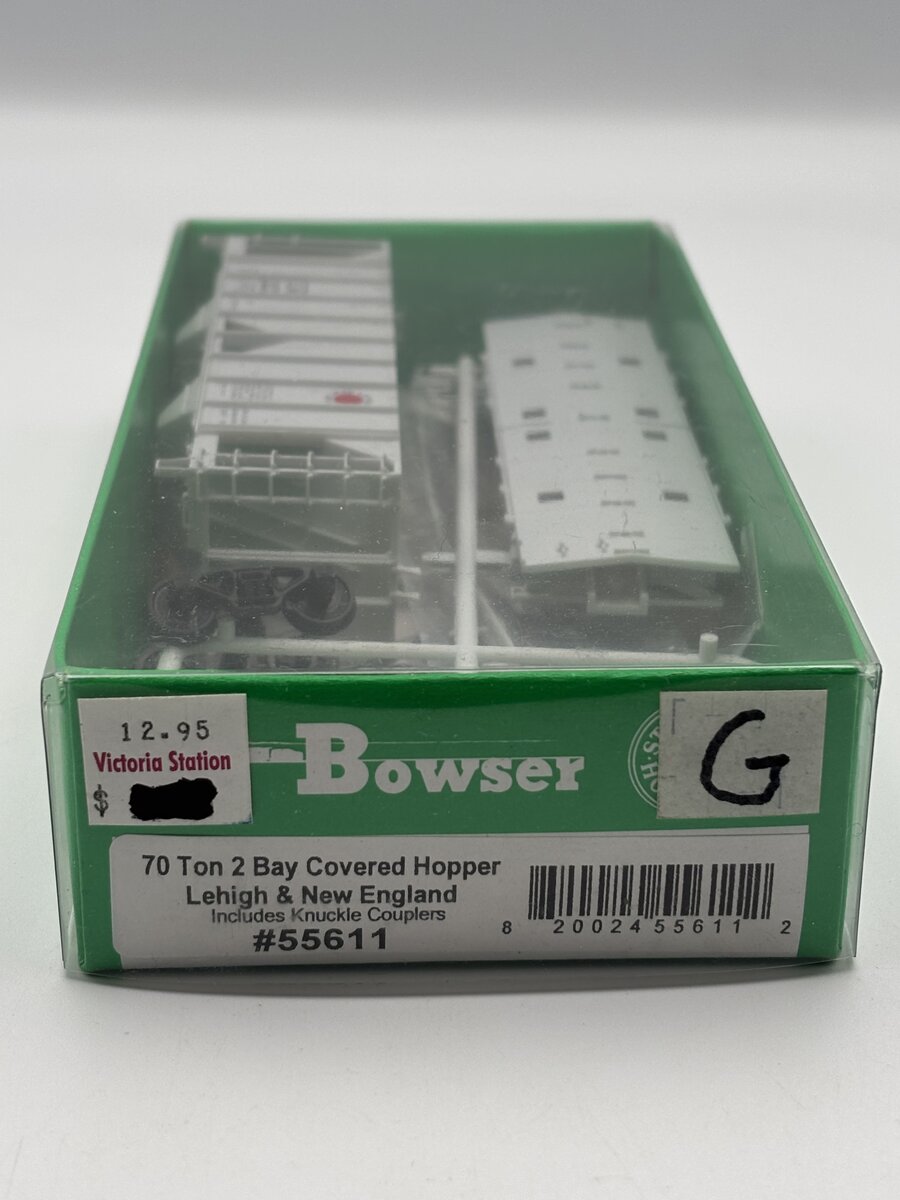Bowser 55611 HO 70 Ton 2 Bay Covered Hopper Lehigh & New England