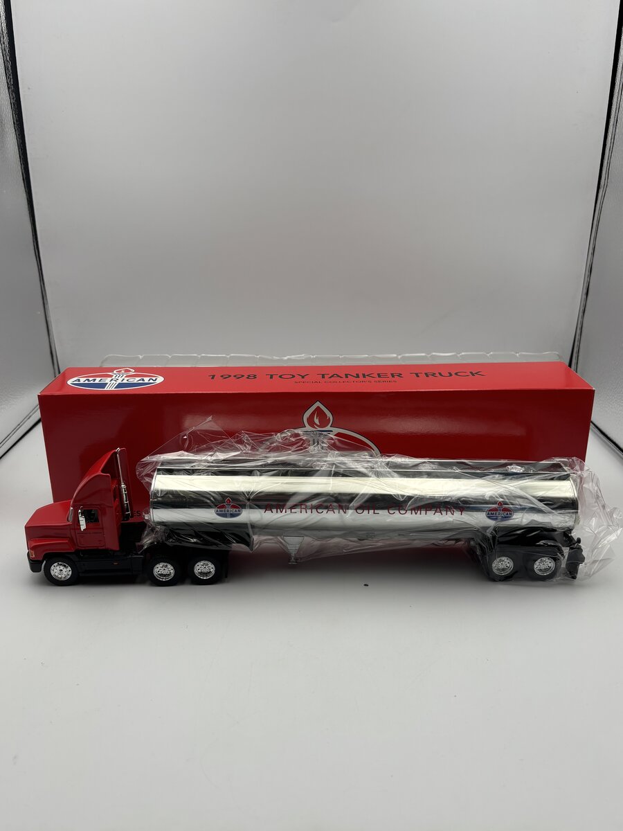 Amoco 1:24 American 1998 Toy Tanker Truck