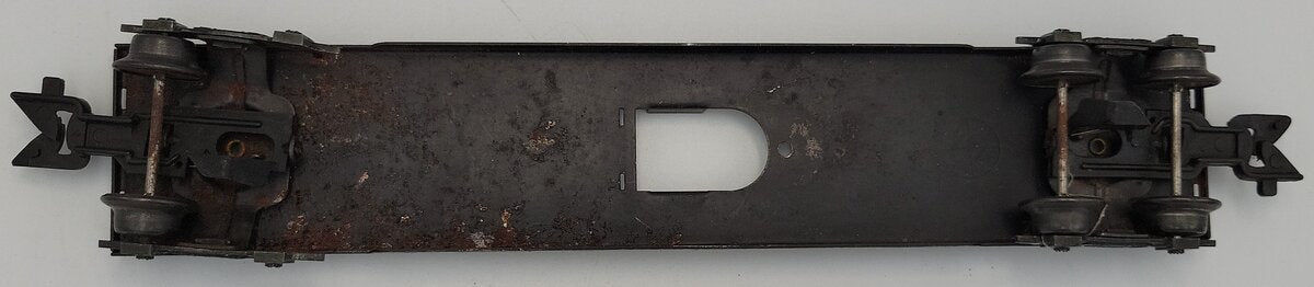 Marx MX-234-2 O Gauge Tinplate Passenger Car Frame w/ Operating Coupler Trucks