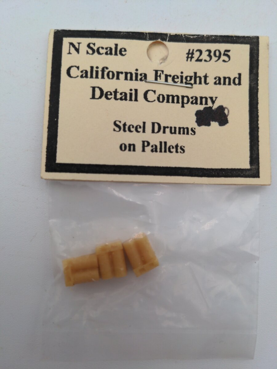 California Freight & Detail 2395 N Steel Drums On Pallets