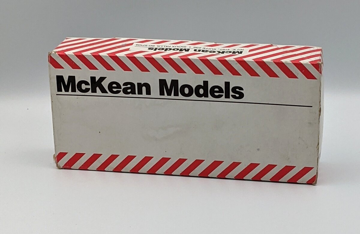 McKean 10006 HO CSXT Chessie System 50' SDR Boxcar Kit