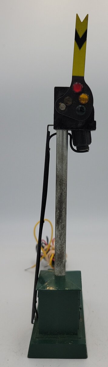 American Flyer 761 Vintage S Semaphore Signal with Dark Green Base w/o Post Cap